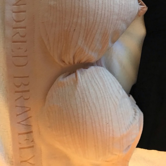 2 Kindred Bravely nursing bras - Picture 2 of 4